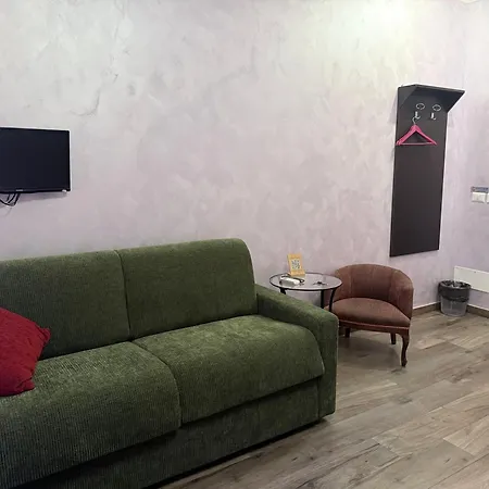 Iris Guest House